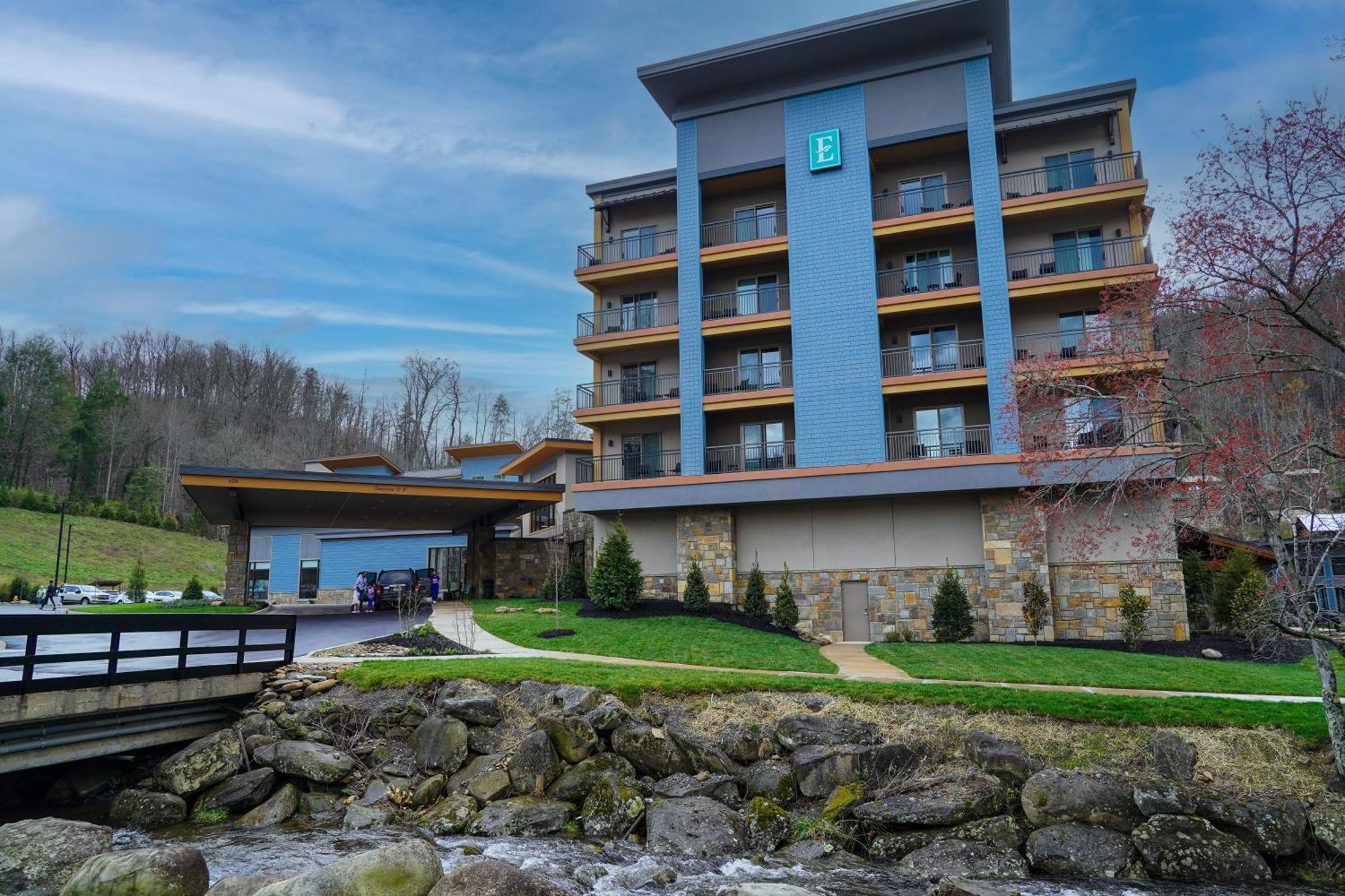Embassy Suites By Hilton Gatlinburg Resort Exteriör bild