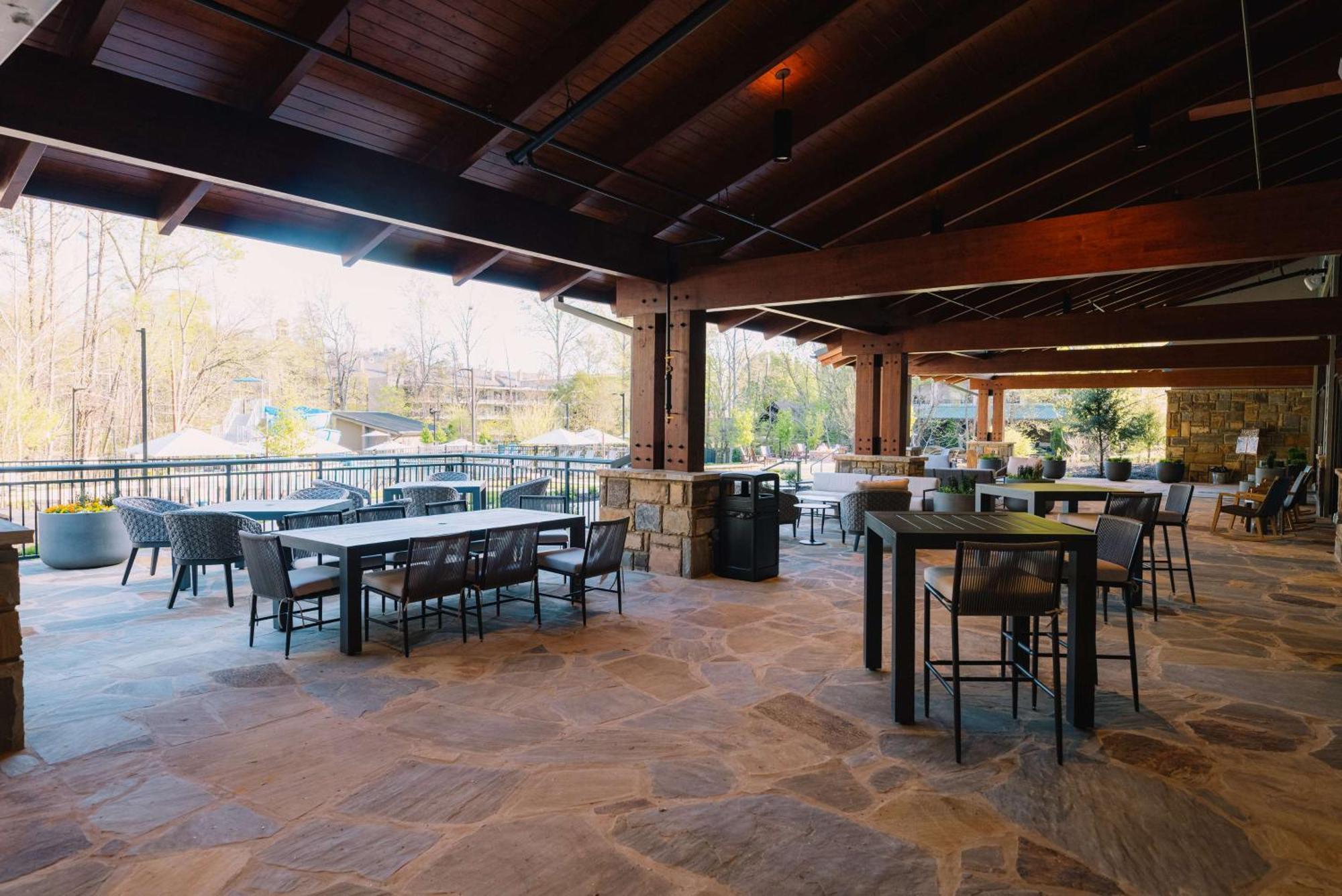 Embassy Suites By Hilton Gatlinburg Resort Exteriör bild